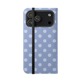 iPhone 17 Pro Max vegane Leder-Geldbörsenhülle – Light Blue Polka Dot Design