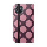 Vegane iPhone 15 Plus Leder-Wallet-Hülle – Pink Plum Polka Dot Design