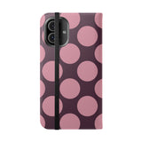 Vegane iPhone 16 Plus Leder-Wallet-Hülle – Pink Plum Polka Dot Design
